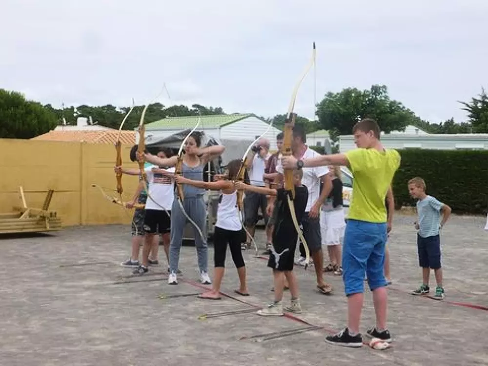 Camping La Parée Du Jonc  3 étoiles★★★