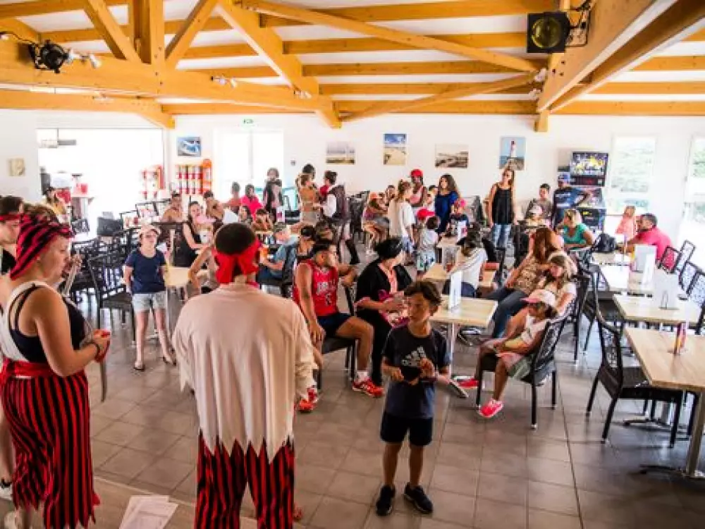 Camping La Parée Du Jonc  3 étoiles★★★