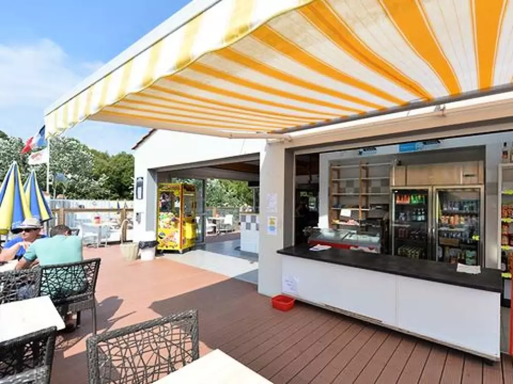 Camping La Parée Du Jonc  3 étoiles★★★