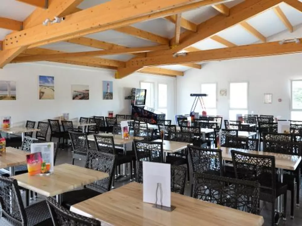 Camping La Parée Du Jonc  3 étoiles★★★