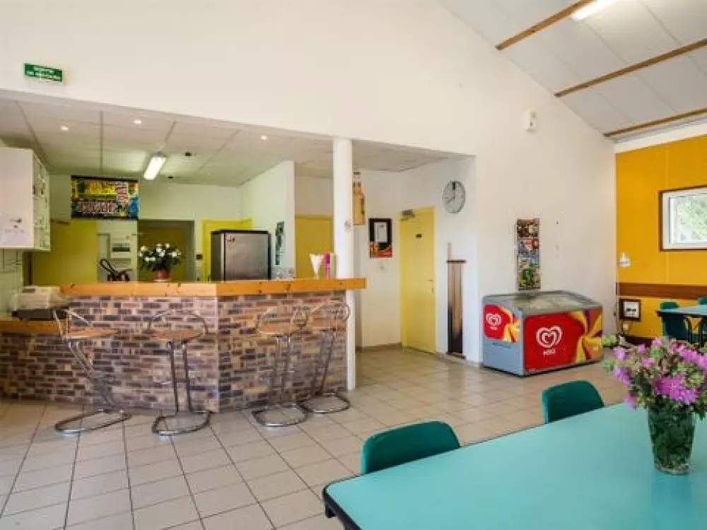 Camping Le Chenal  3 étoiles★★★