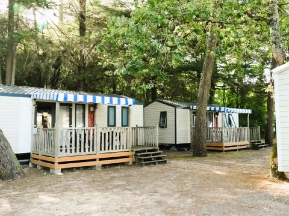 Camping Le Chenal  3 étoiles★★★