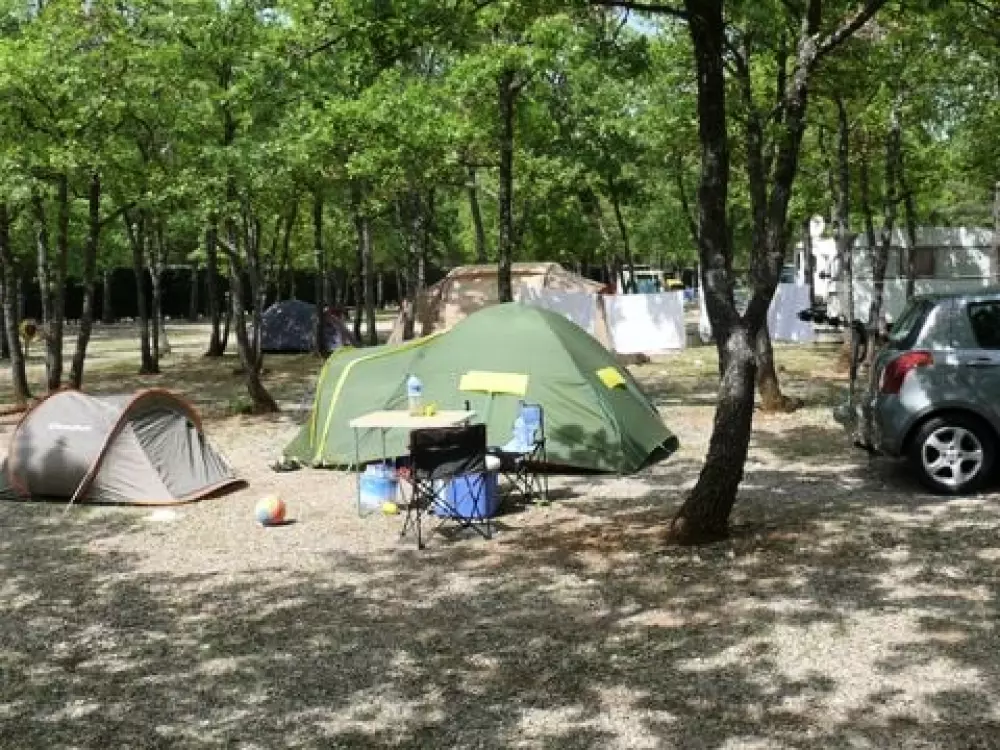 Camping Le Chenal  3 étoiles★★★