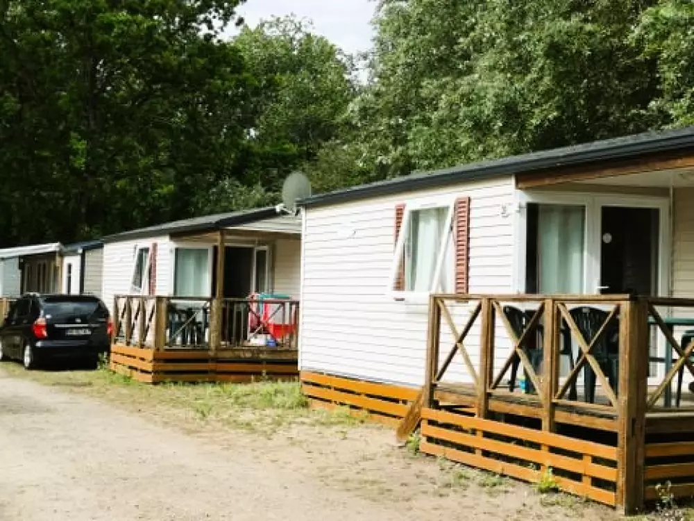 Camping Le Chenal  3 étoiles★★★