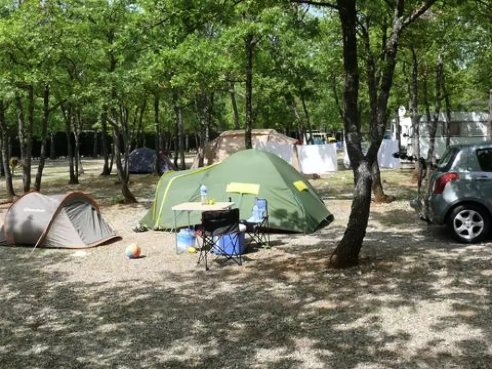 Camping Le Chenal  3 étoiles★★★