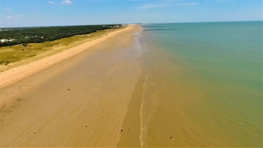 Camping Les Aventuriers de la Calypso 41 étoiles★