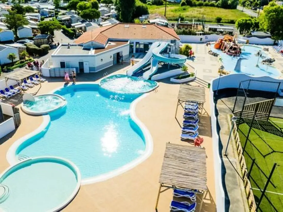 Camping Les Aventuriers De La Calypso 4 étoiles★★★★