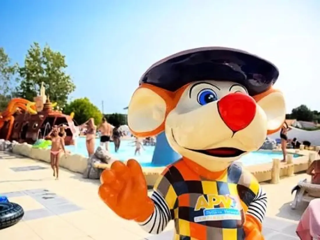 Camping Les Aventuriers De La Calypso 4 étoiles★★★★