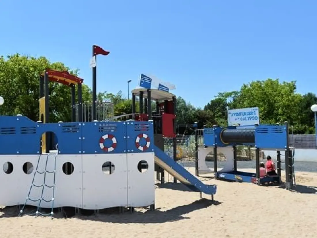 Camping Les Aventuriers De La Calypso 4 étoiles★★★★