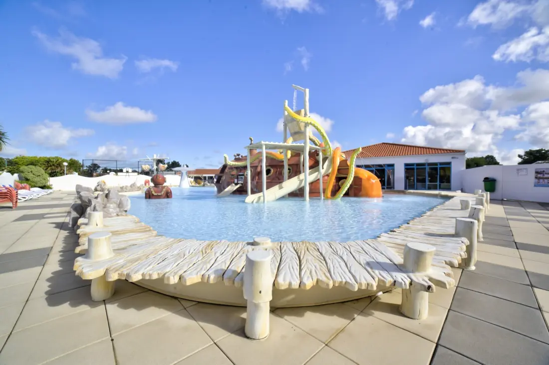 Camping Les Aventuriers de la Calypso 4 étoiles★★★★