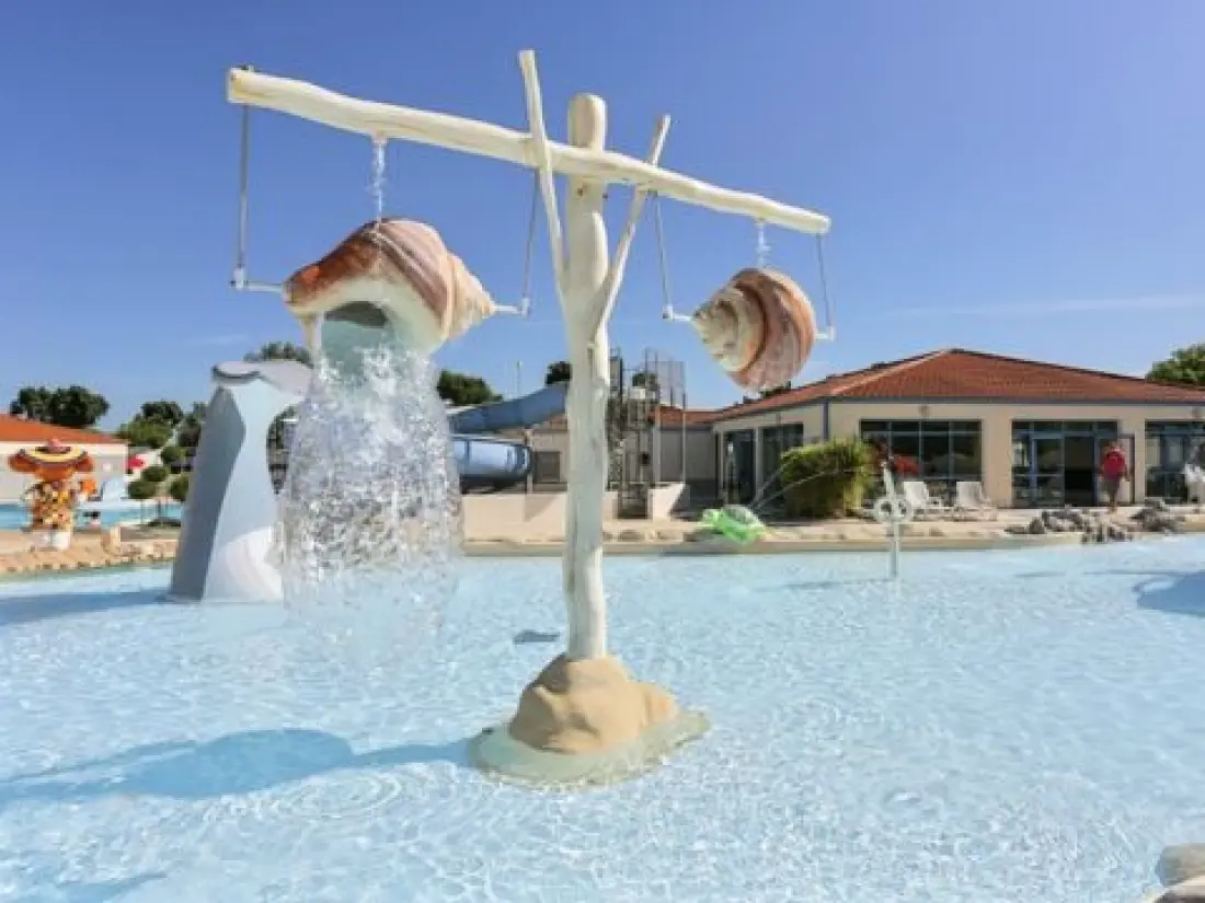 Camping Les Aventuriers De La Calypso 4 étoiles★★★★