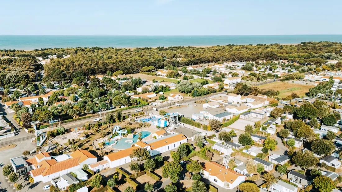Camping Sunêlia Les Places Dorées 5 étoiles★★★★★