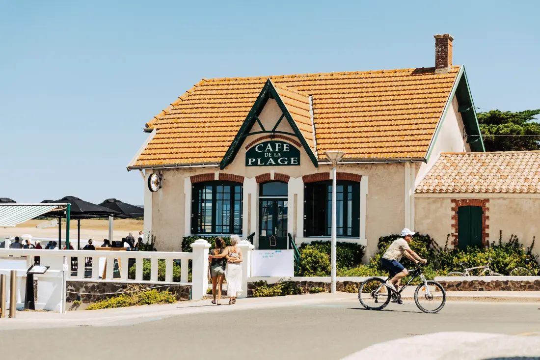 Camping Sunêlia Les Places Dorées 5 étoiles★★★★★