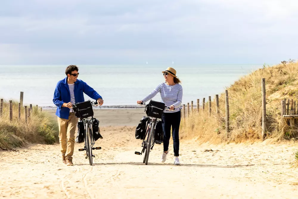 Flower Camping La Davière Plage 4 étoiles★★★★