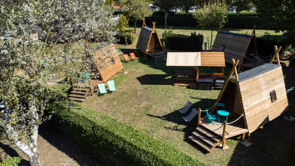 Flower Camping La Davière Plage 4 étoiles★★★★