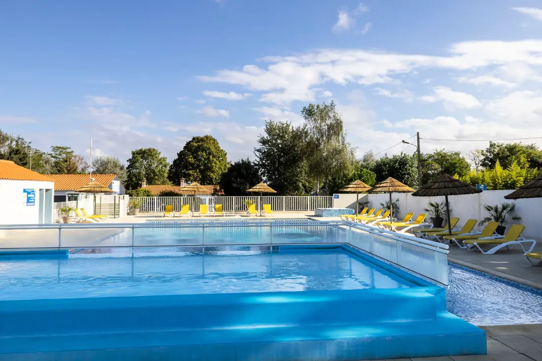 Flower Camping La Davière Plage 4 étoiles★★★★