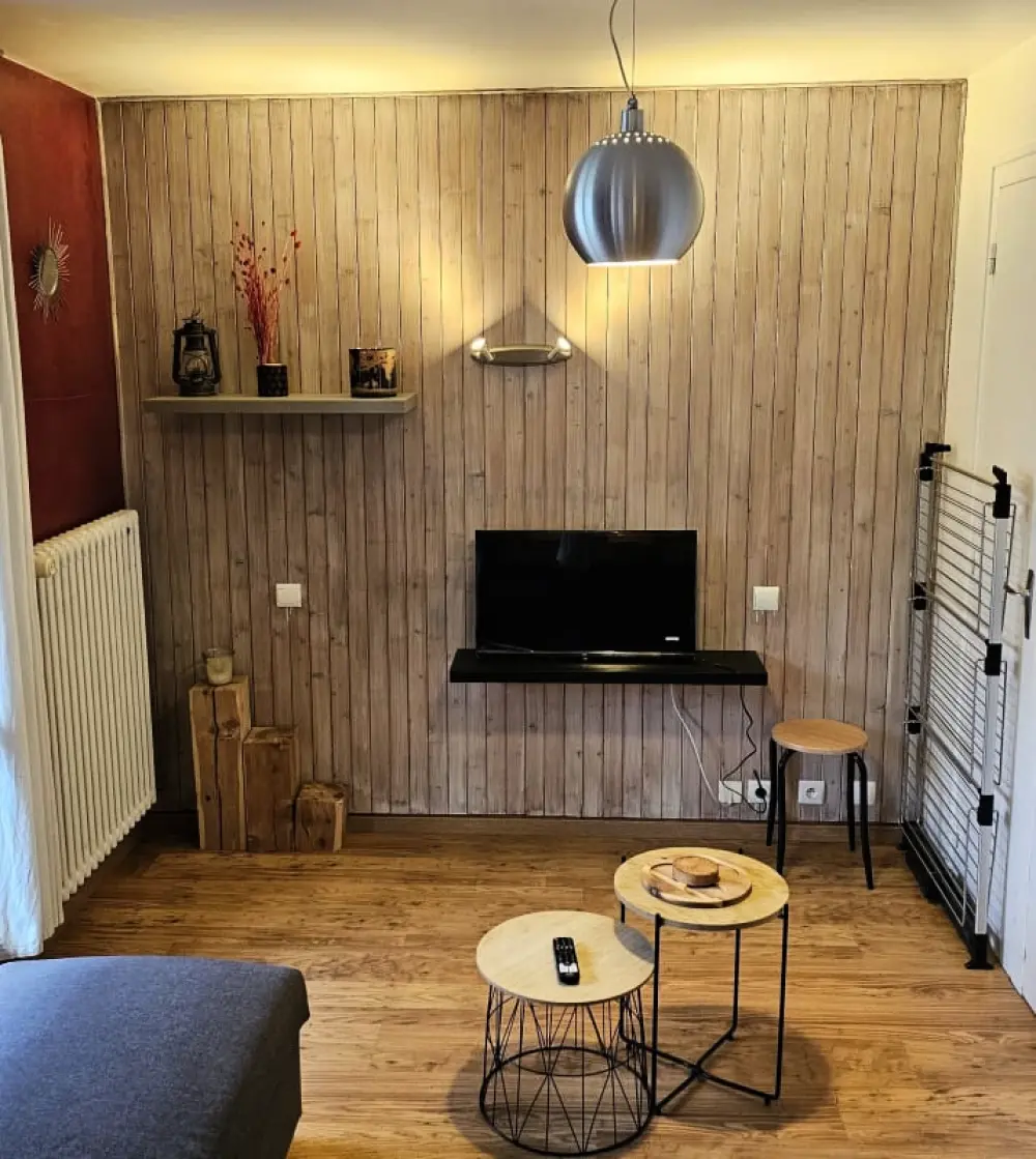 Appartement 2 Chambres Sur La Place Du Village