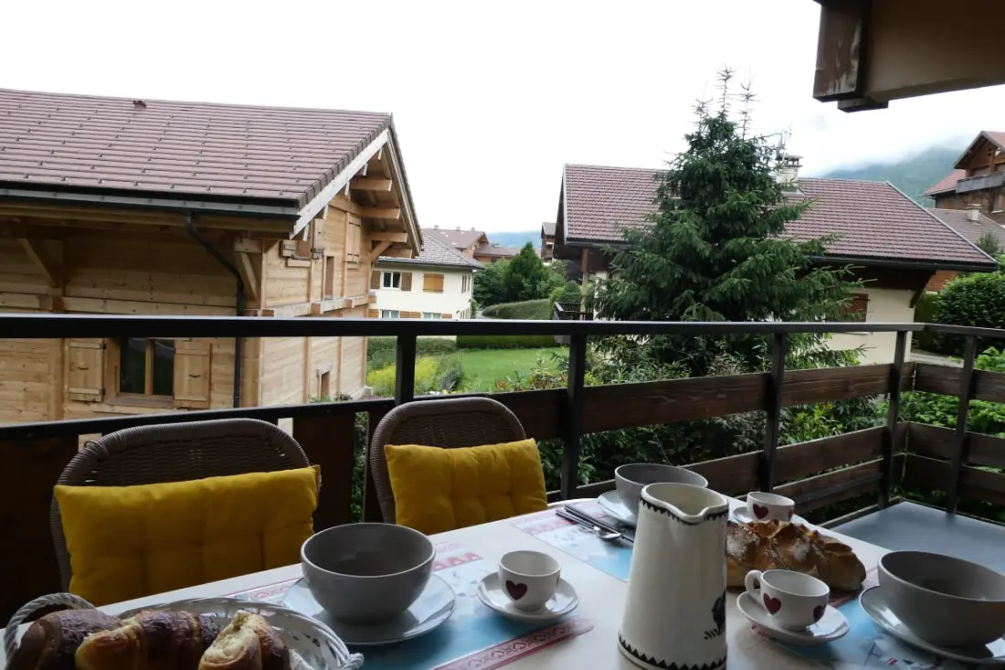 Appt Avec Balcon, Centre Du Village