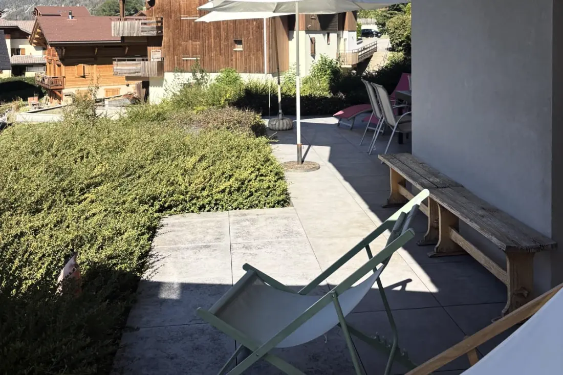 Appartement Avec Terrasse &amp; Emplacement Idéal