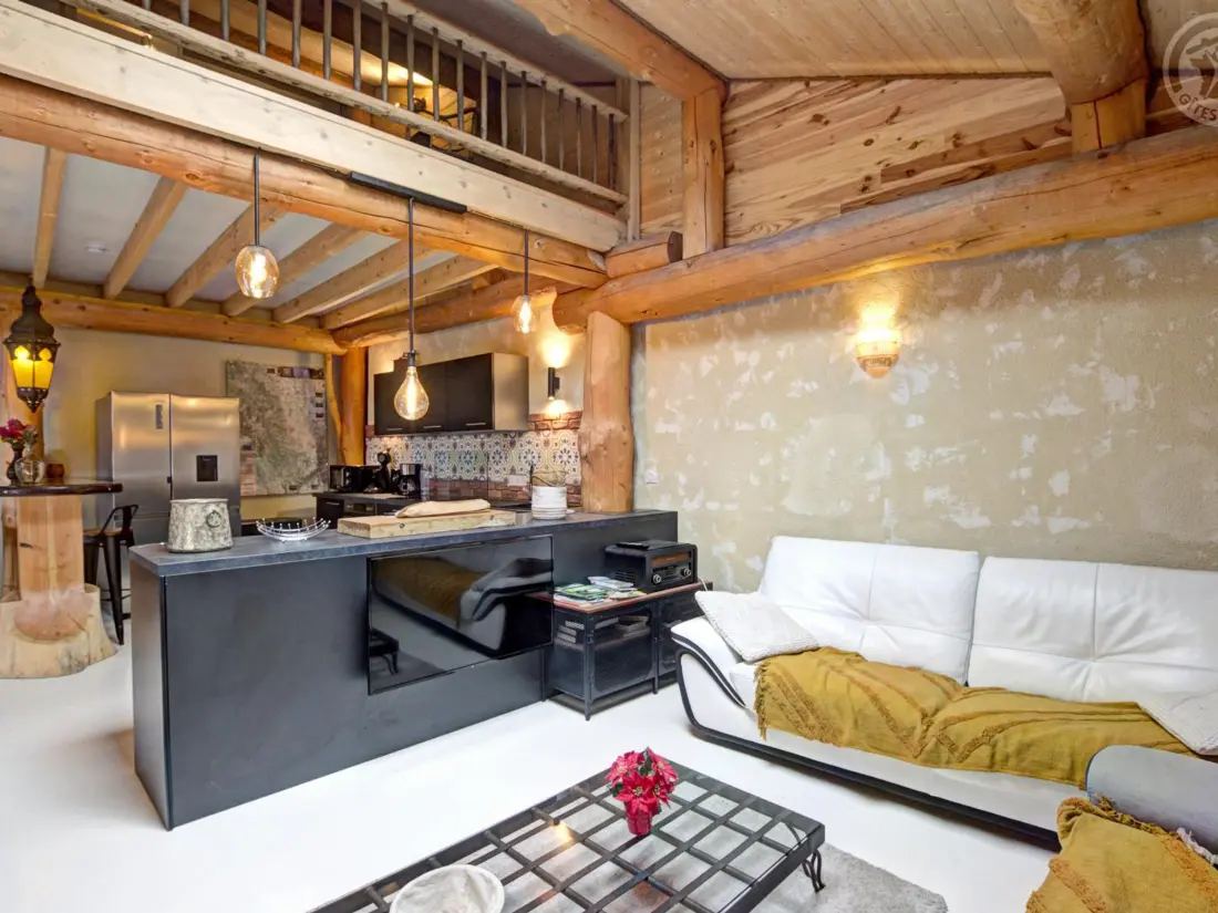 Maison de Vacances SAINT-JEAN-SOLEYMIEUX 2