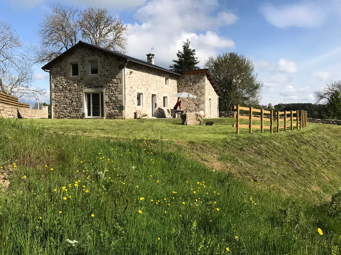 Maison de Vacances Saint-Jeures 5