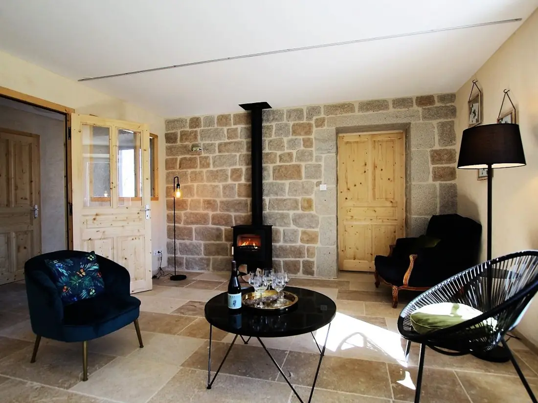 Maison de Vacances Saint-Jeures 5