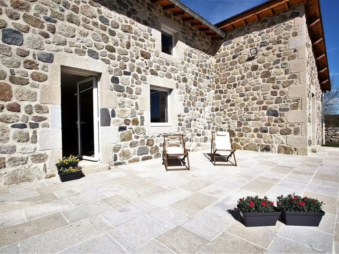 Maison de Vacances Saint-Jeures 5