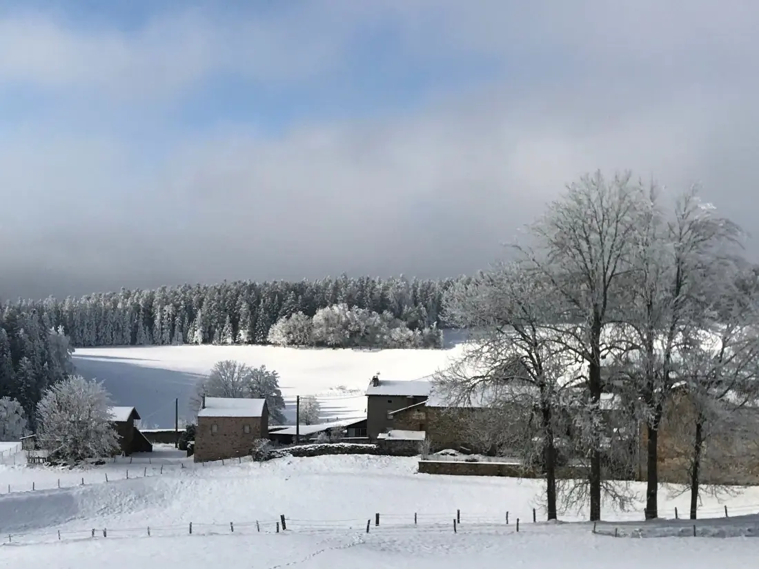 Maison de Vacances Saint-Julien-Molhesabate 2