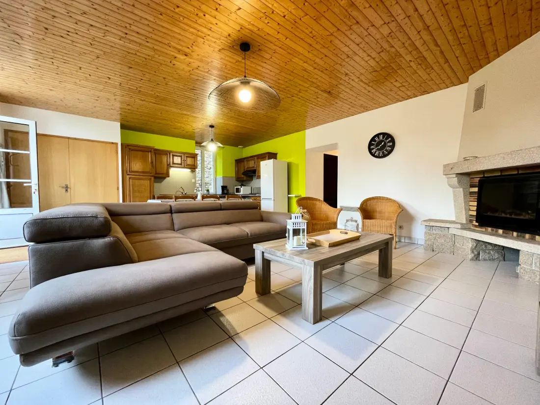 Maison de Vacances Saint-Julien-Molhesabate