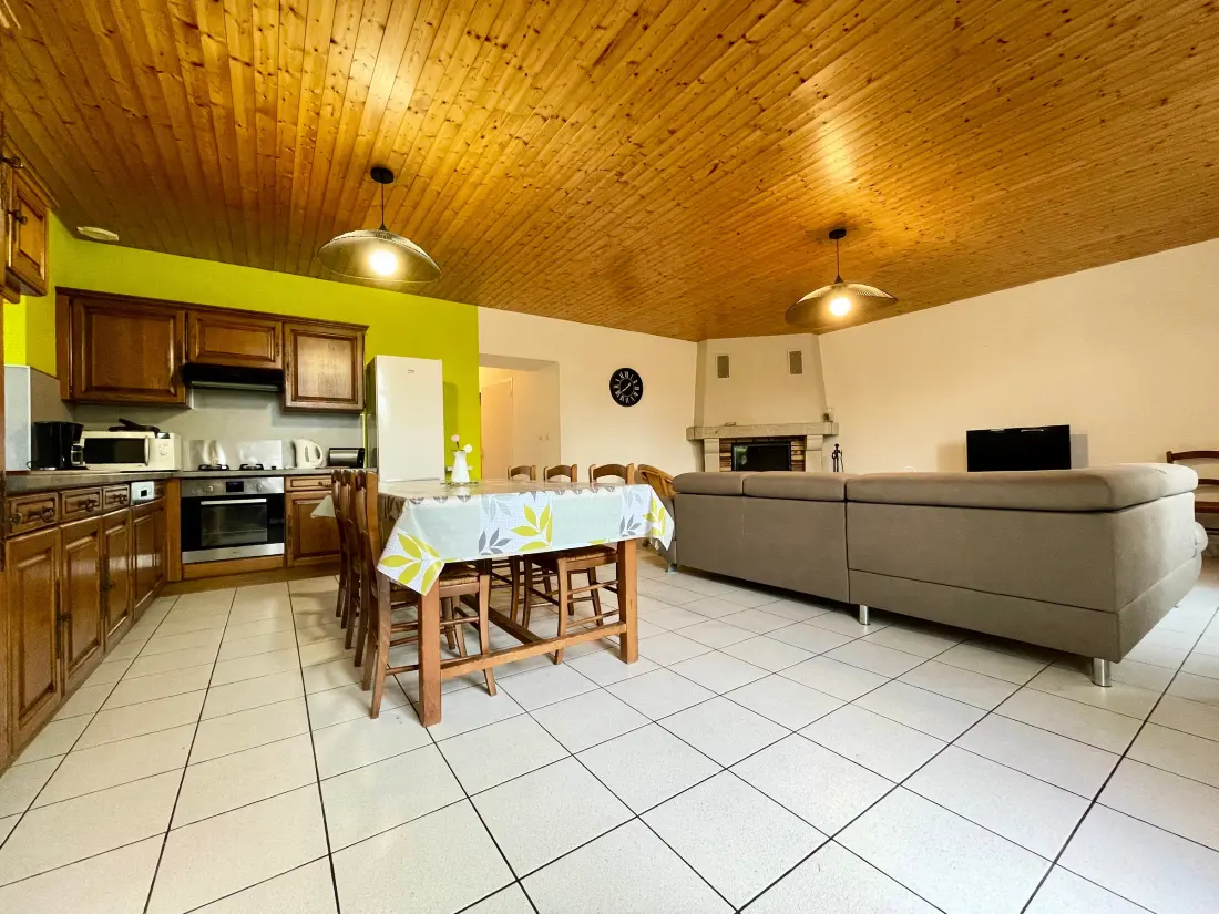 Maison de Vacances Saint-Julien-Molhesabate