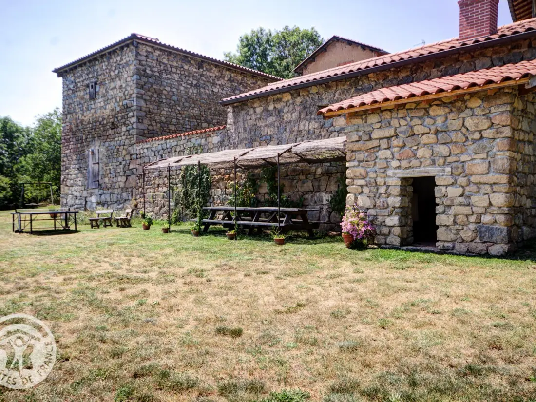 Maison de Vacances SAINT-JUST-LA-PENDUE 7