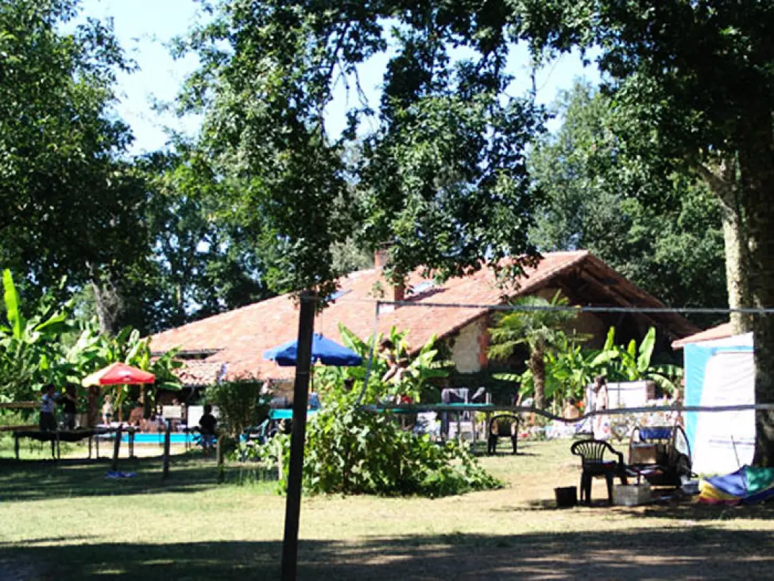 Camping Le Pin3 étoiles★★★