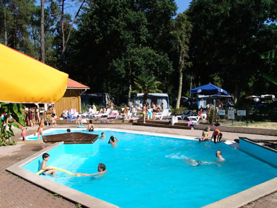 Camping Le Pin3 étoiles★★★