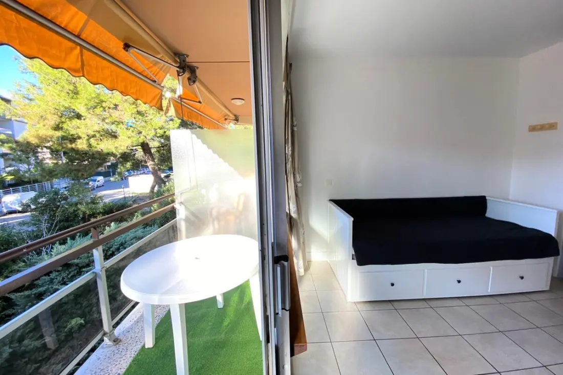 06u - Beau Studio En Résidence - Piscine Et Tennis