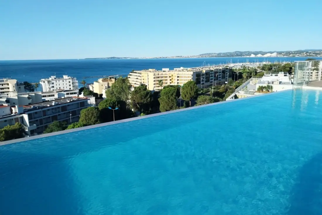 Appartement Front De Mer Avec Piscine Et Confort