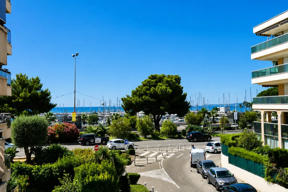 Appt 6 Pers Vue Mer Et Port - 10 Min De Nice