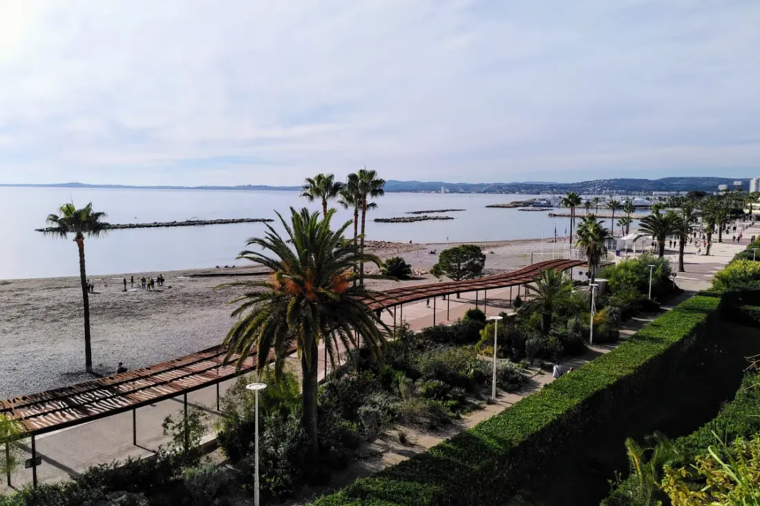 Joli T1 Avec Jardin En Bord De Mer