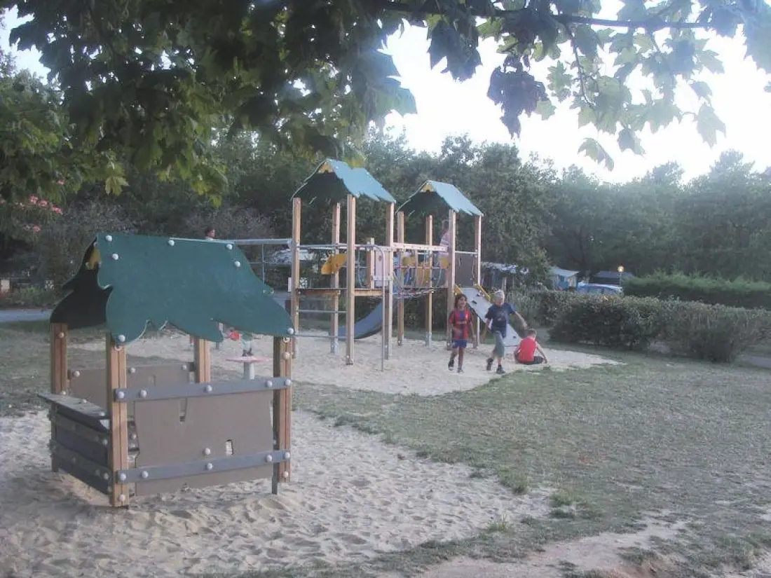 Camping Le Daguet 3 étoiles★★★