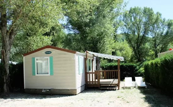 Camping Flower La Rivière***