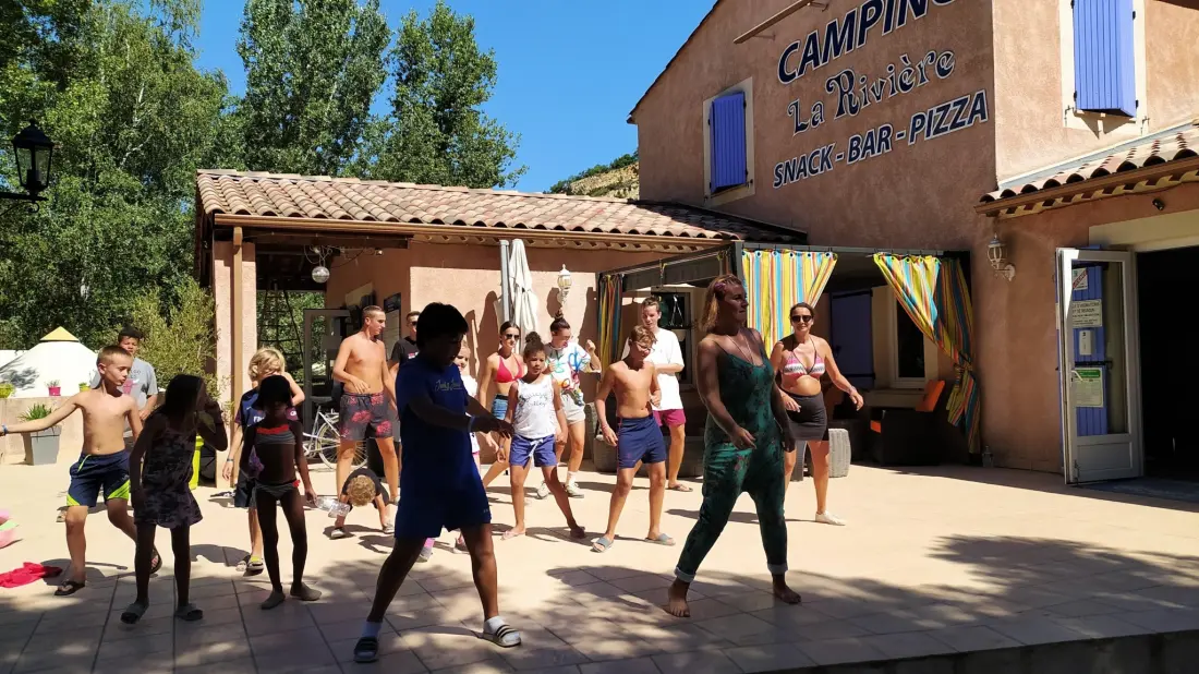 Flower Camping La Rivière 3 étoiles★★★