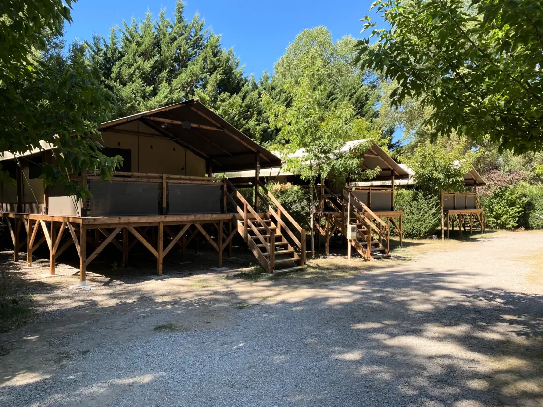 Flower Camping La Rivière 3 étoiles★★★