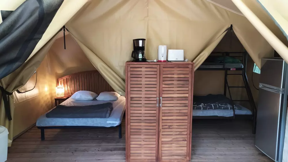 Flower Camping La Rivière 3 étoiles★★★