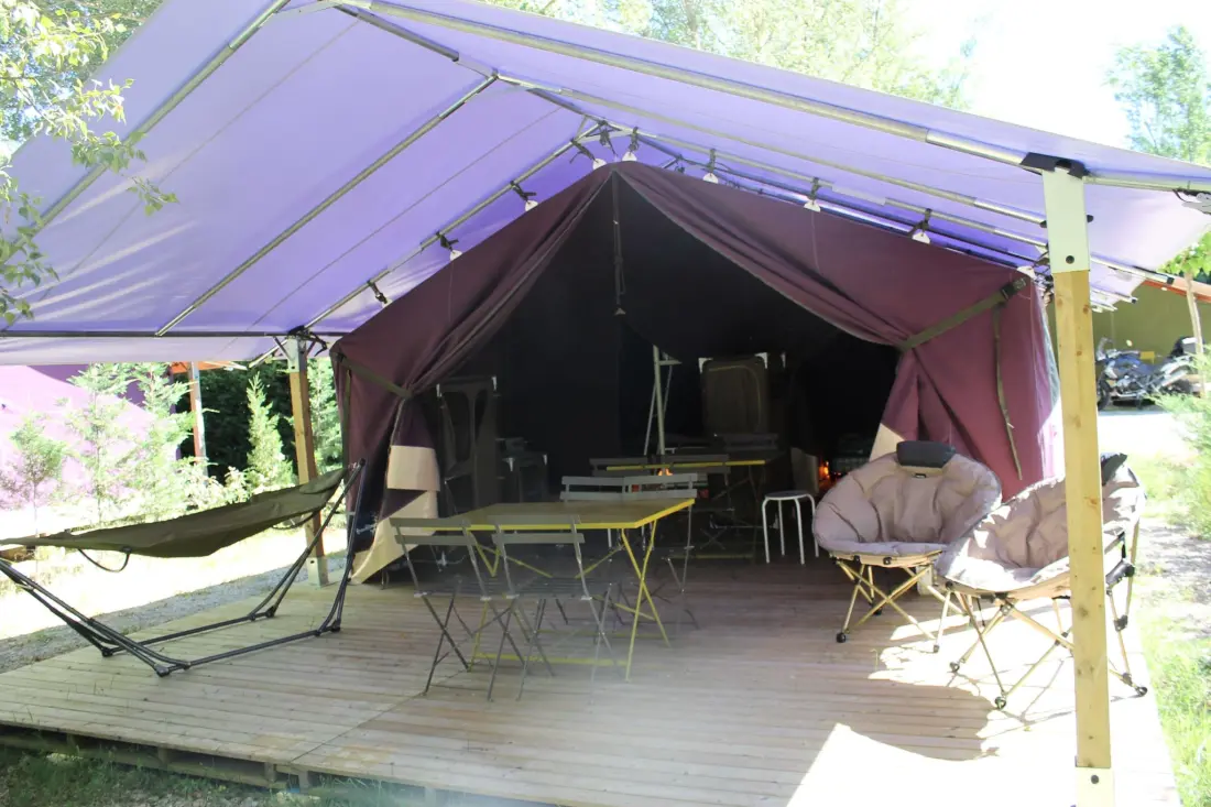 Flower Camping La Rivière 3 étoiles★★★