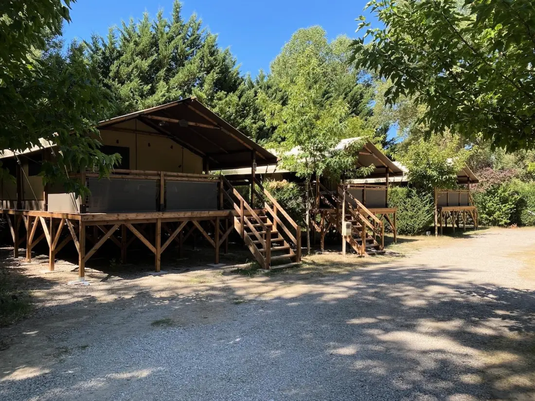 Flower Camping La Rivière 3 étoiles★★★