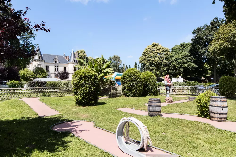 Camping Domaine De La Ville Huchet  4 étoiles★★★★