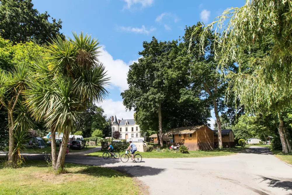 Camping Domaine De La Ville Huchet  4 étoiles★★★★