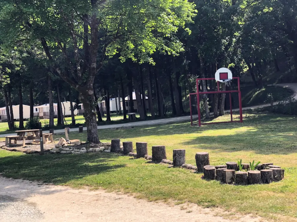 Camping Le Lizot en Saintonge  3 étoiles★★★