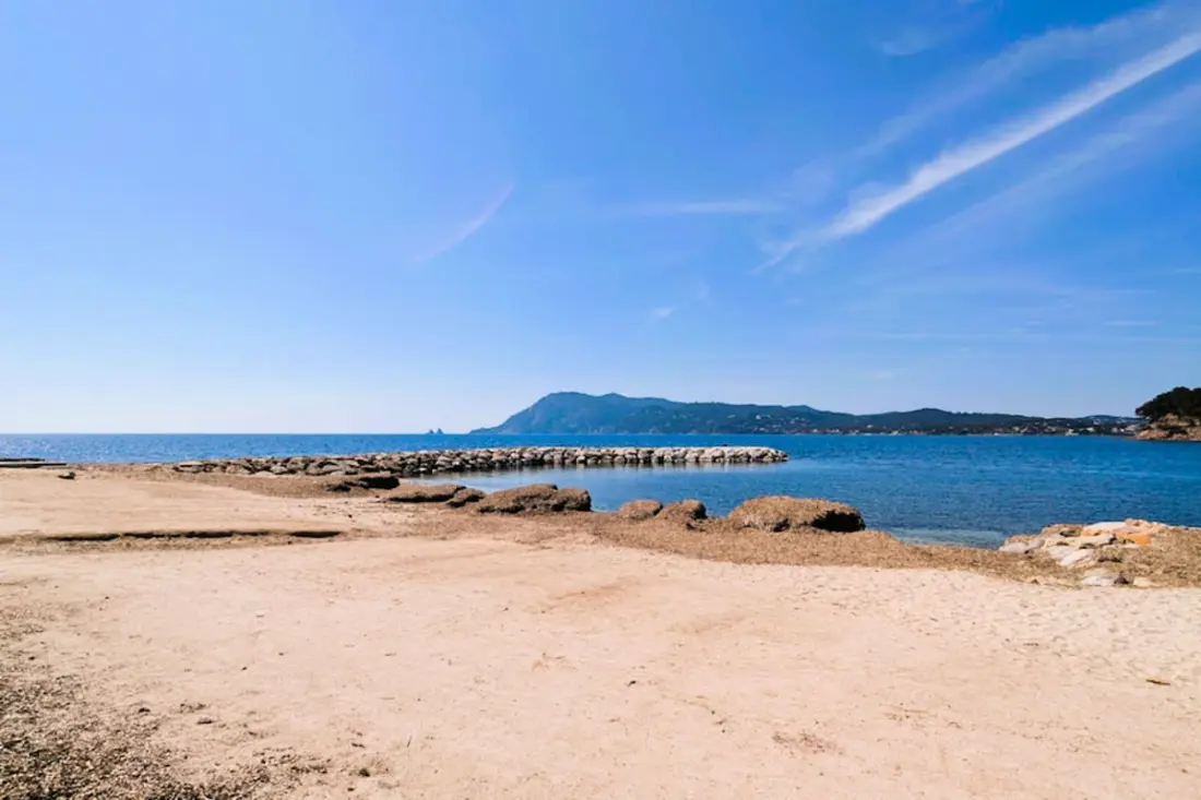 Appartement Avec Loggia à 300m De La Plage