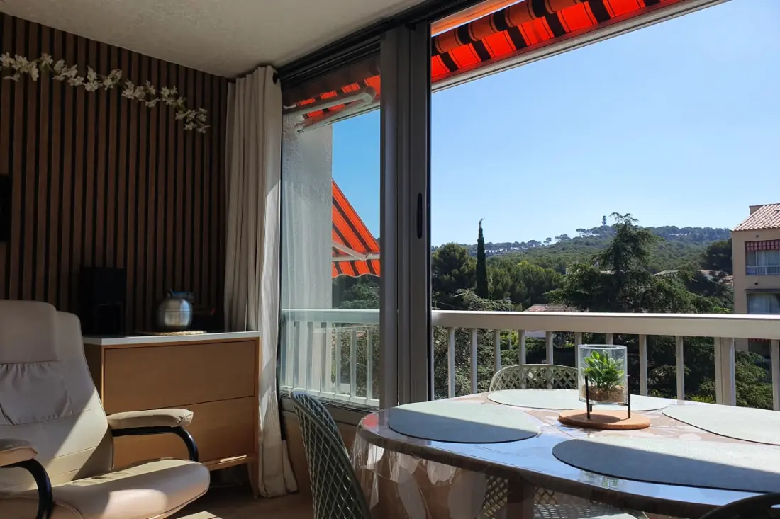 Appartement Avec Loggia à 300m De La Plage