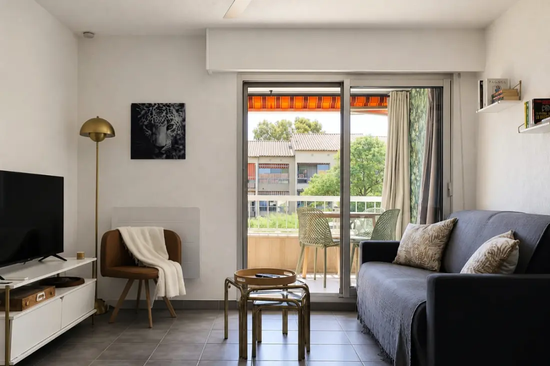 Appartement Avec Loggia à 300m De La Plage